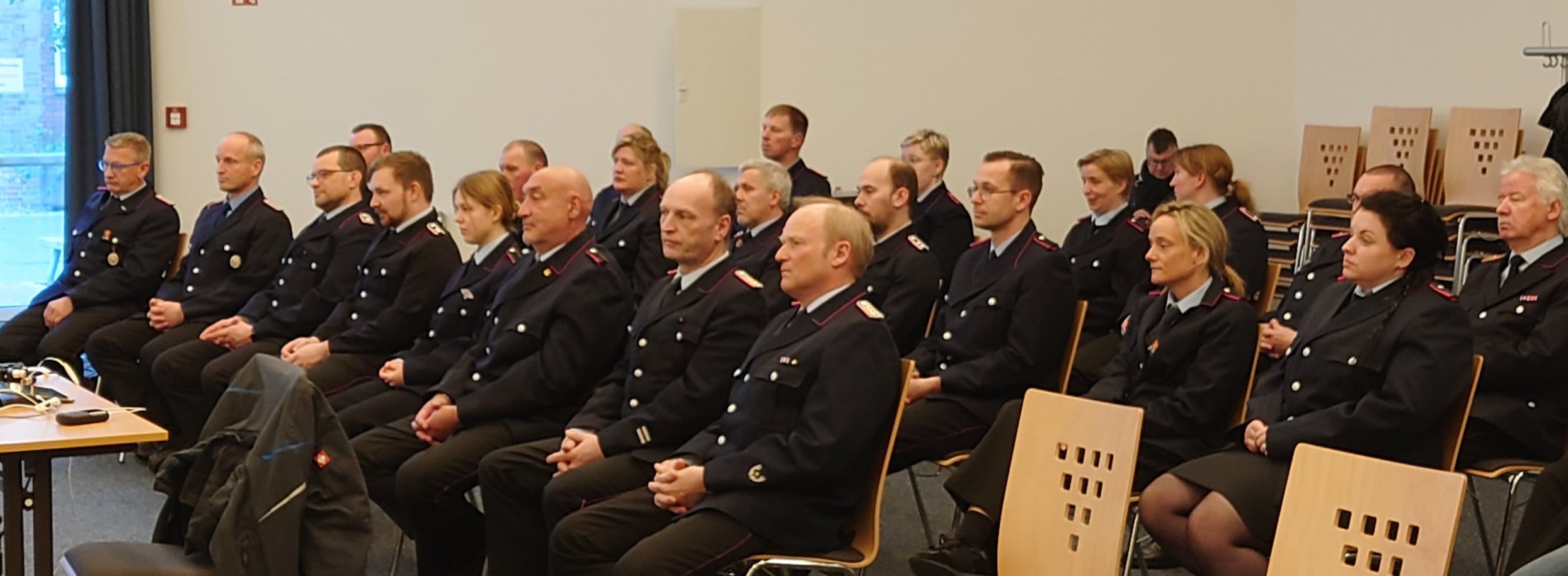 Gut besucht war die Ratssitzung dank der Anwesenheit eines Großteils der Norderneyer Feuerwehr. 
